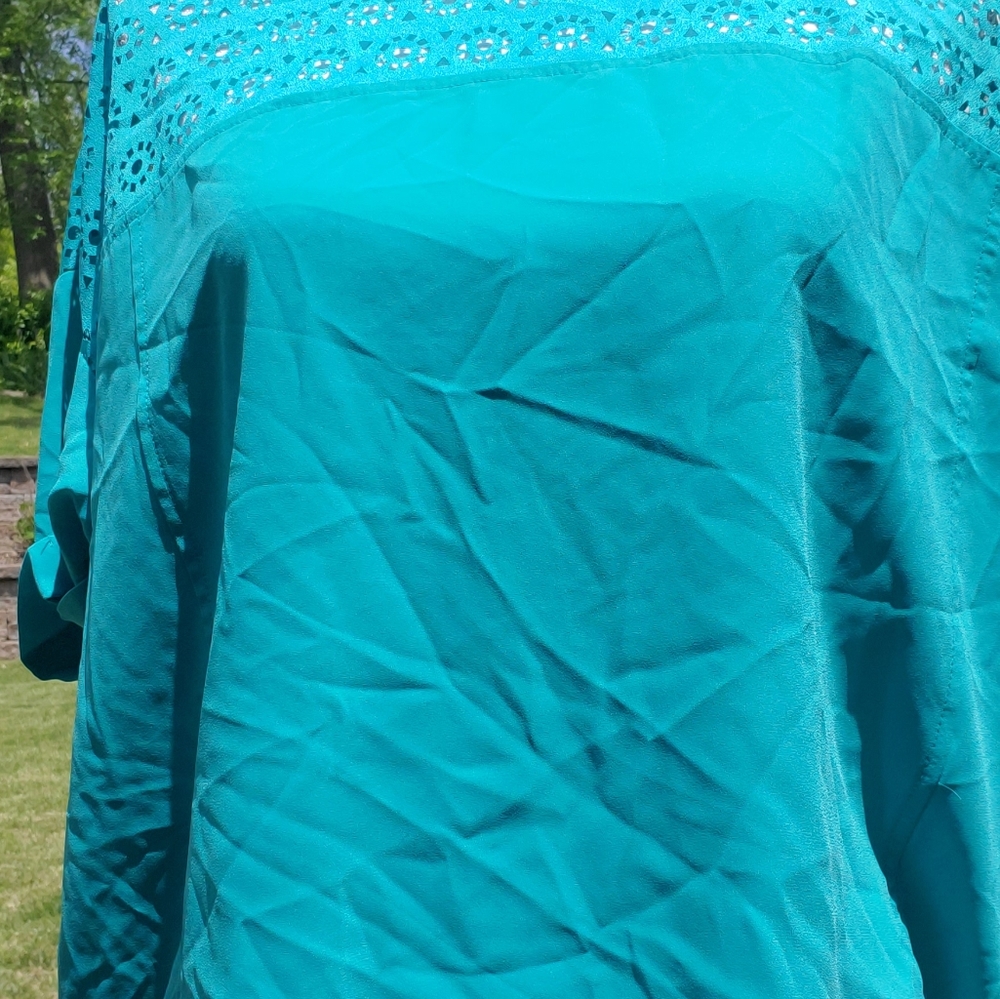 🌟 3 for $15 Deal! 🌟Attention blue green short sleeve blouse XL - Picture 5 of 8